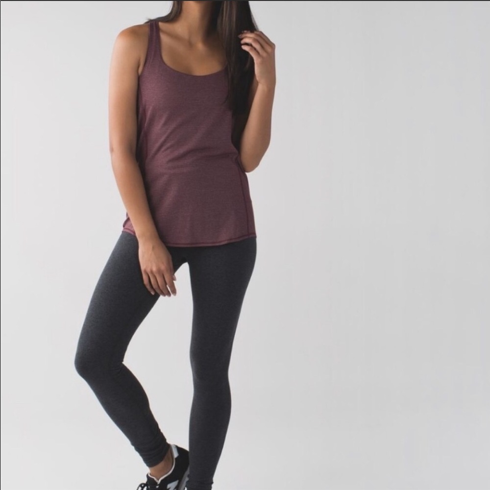 Lululemon tank top with built in bra